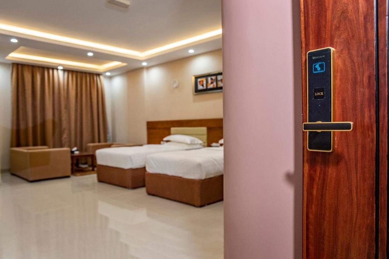 Red-5 - Al Safa Suites Salalah Exteriör bild